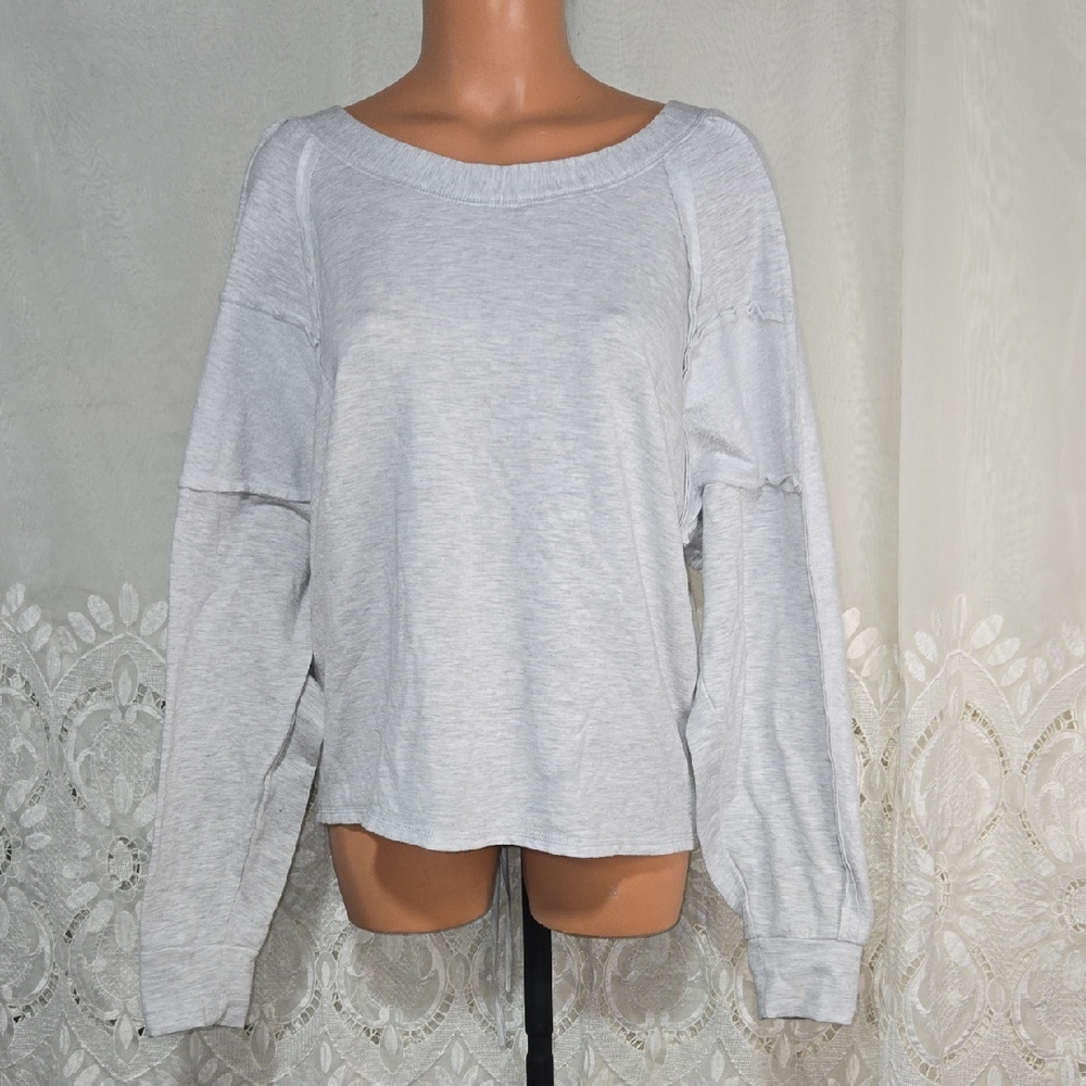BKE Women's Light Gray Sweatshirt Long Sleeve Top Sz X-Small